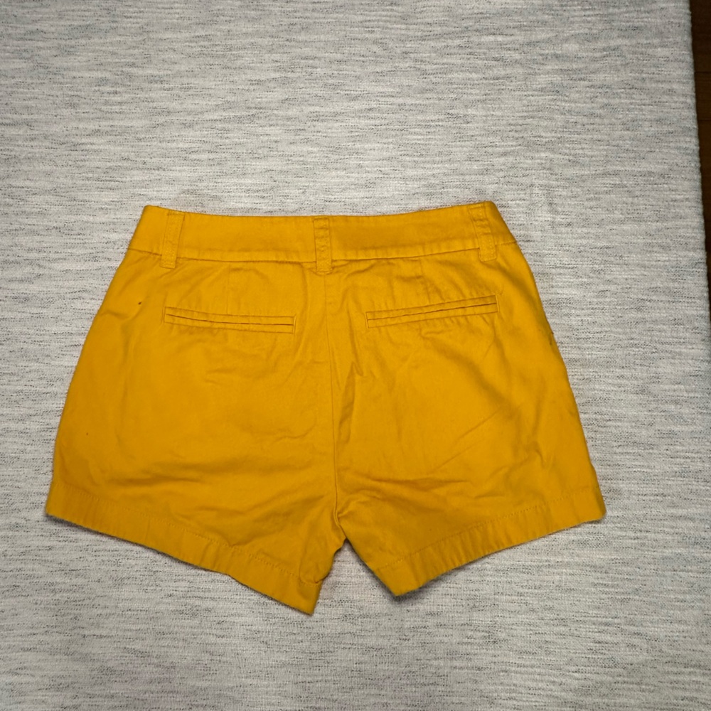 J. Crew Mercantile Women’s 3.5” Classic Chino - Picture 3 of 6